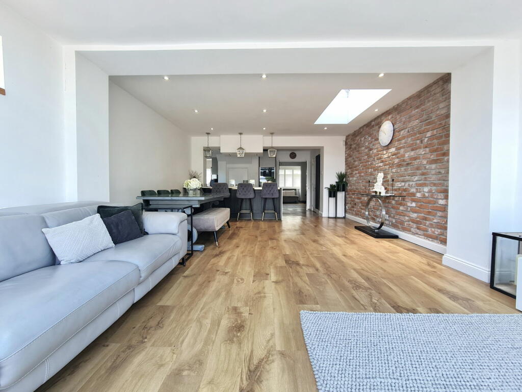 Additional image 4 of Gore Terrace, Gore Road, Eastry