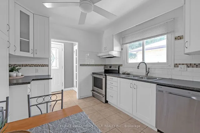 Additional image 10 of 49 Cheryl Ave