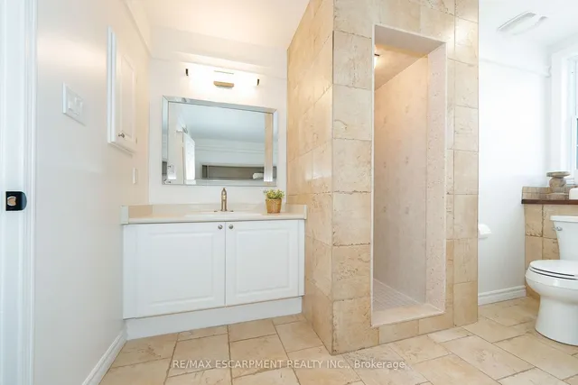 Additional image 27 of 244 Glenashton Dr