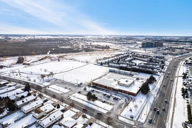 Additional image 39 of 43 Markham Cres