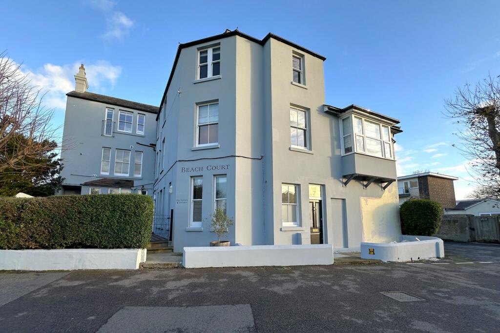 The Beach, Walmer, CT14