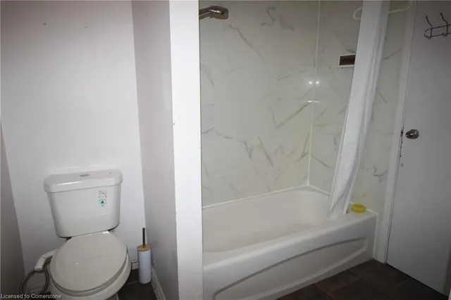 Additional image 29 of 1530 Garth St