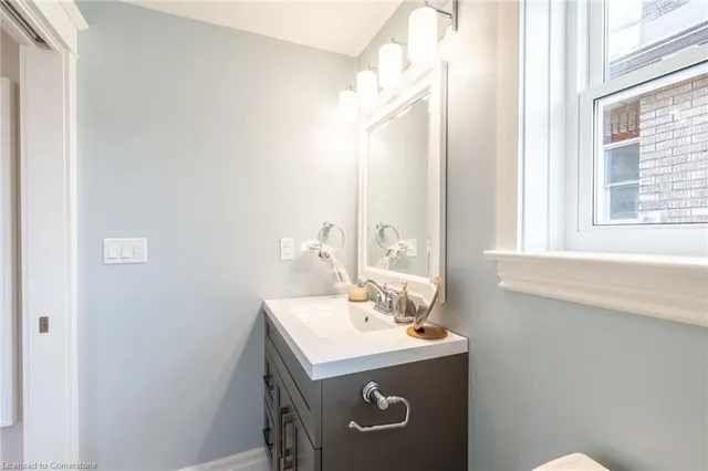 Additional image 32 of 60 Kensington Ave