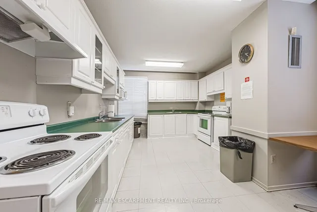 Additional image 38 of 2055 UPPER MIDDLE Rd Unit 1201