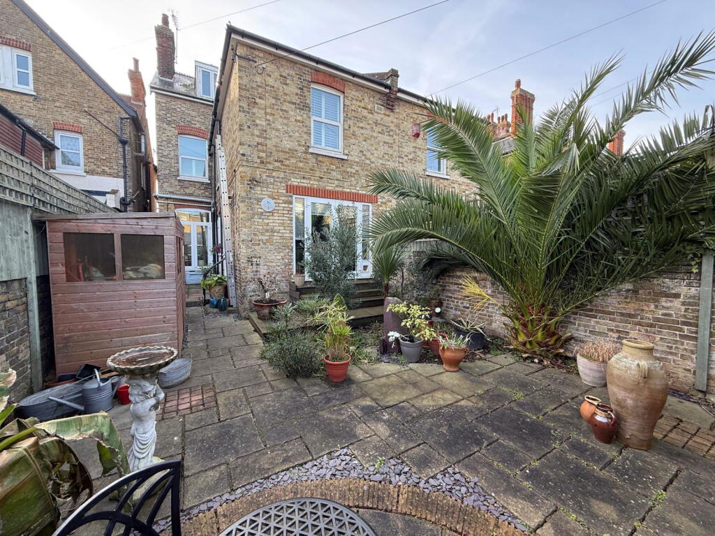 Additional image 5 of West Cliff Road, Broadstairs, CT10 1PU