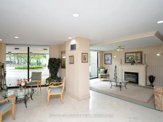 Additional image 25 of 3700 Kaneff Cres Unit 212