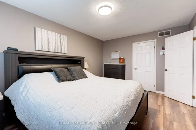 Additional image 18 of 3436 BRISTOL Dr