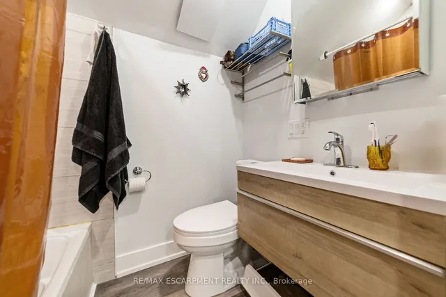 Additional image 23 of 173 Harmony Ave