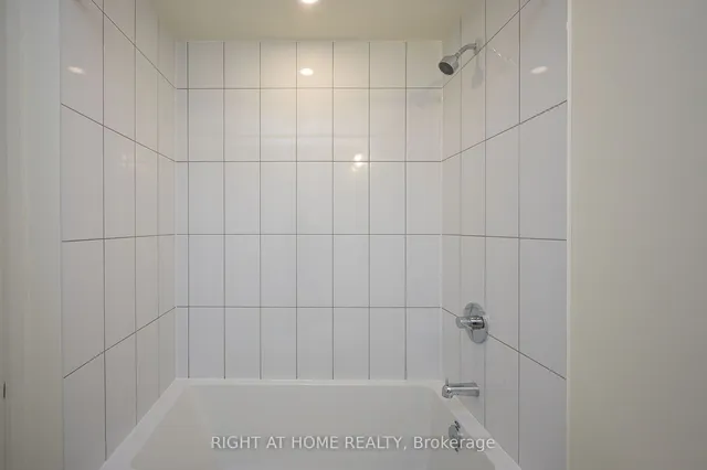 Additional image 11 of 509 Dundas St Unit 605