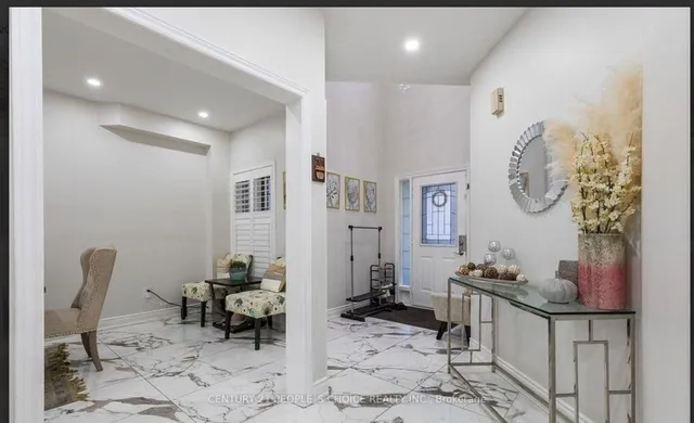 Additional image 3 of 6993 Amour Terr