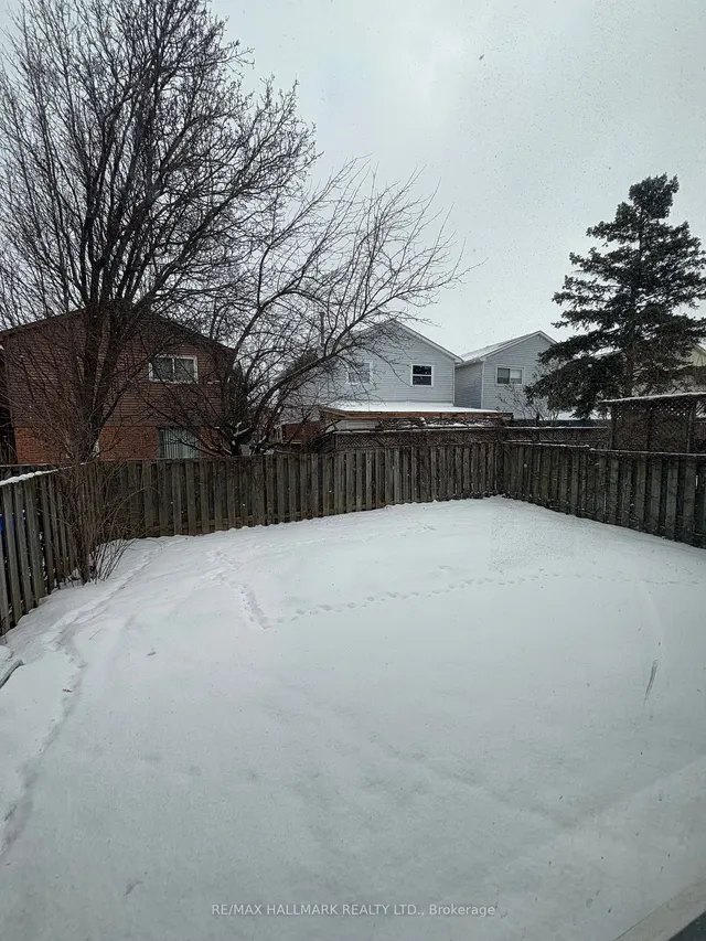 Additional image 12 of 466 Woodlawn Cres