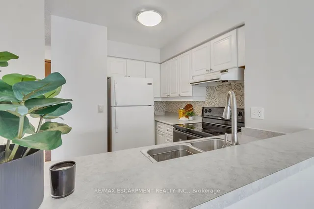 Additional image 5 of 1276 Maple Crossing Blvd Unit 607