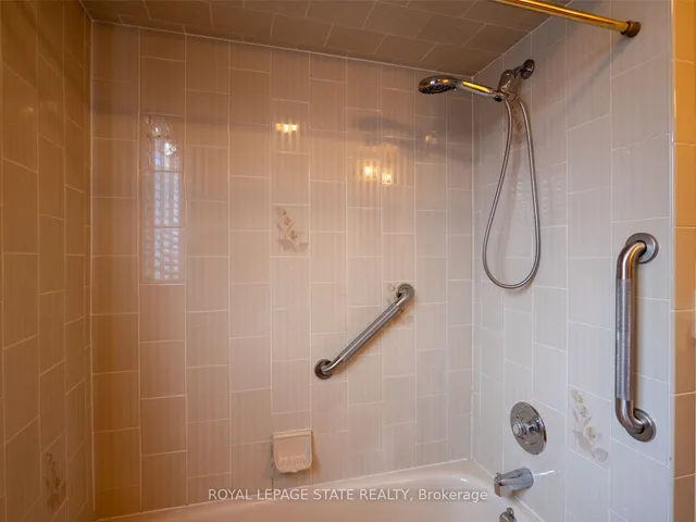 Additional image 26 of 483 Dicenzo Dr