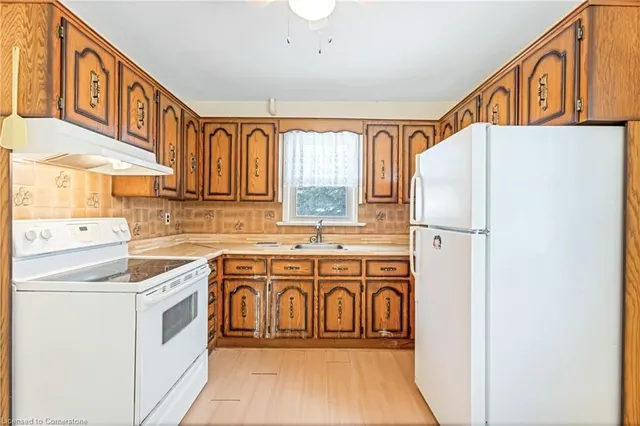 Additional image 12 of 59 Mountain Ave