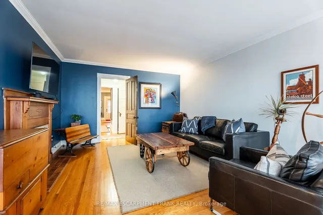 Additional image 33 of 31 Mountain Park Ave