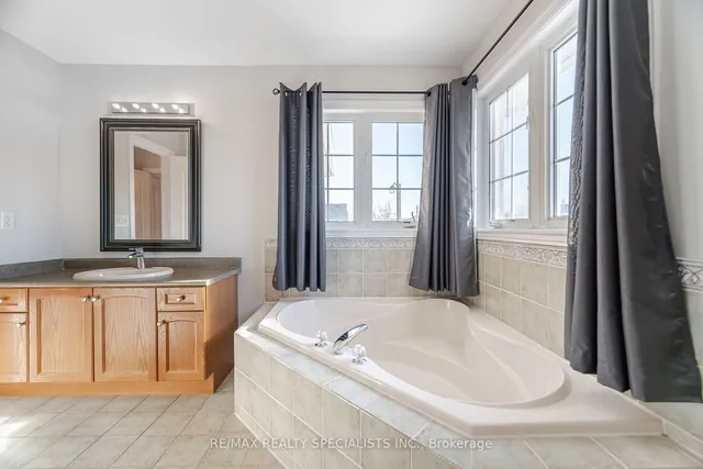 Additional image 26 of 615 Garden Walk