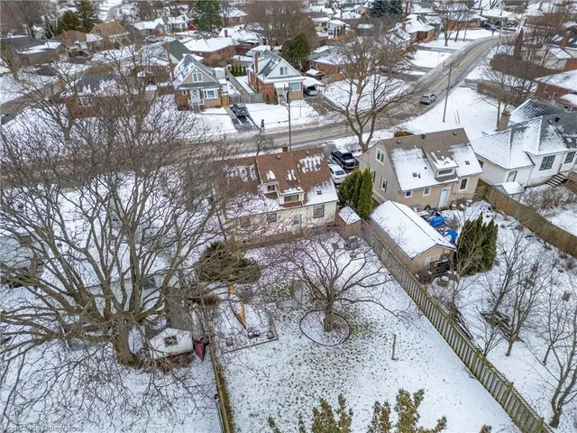 Additional image 46 of 59 Mountain Ave