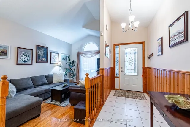 Additional image 3 of 2154 CLIPPER Cres