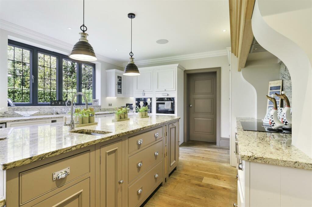 Additional image 8 of Woodcote Park Avenue, Purley