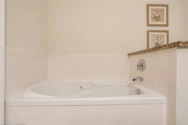 Additional image 14 of 77 Governors Rd Unit 201