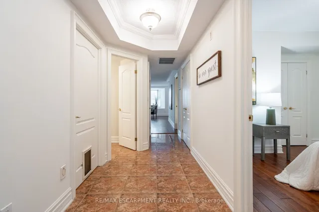Additional image 9 of 77 GOVERNORS Rd Unit 201