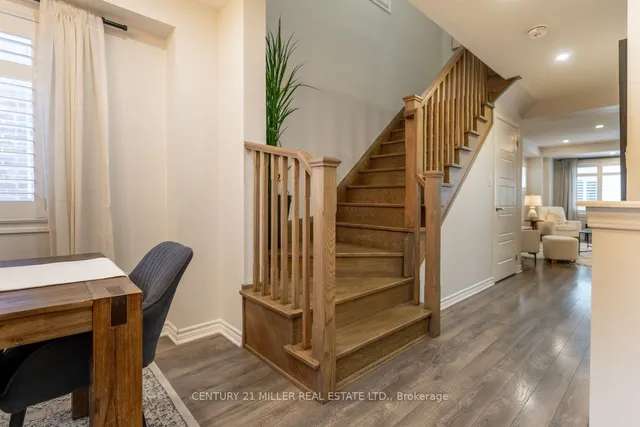 Additional image 11 of 302 Jean Landing