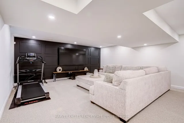 Additional image 24 of 35 Midhurst Hts Unit 22