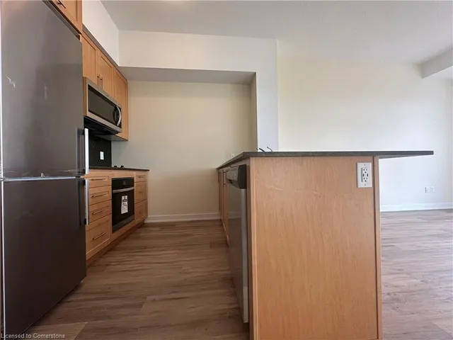 Additional image 5 of 600 North Service Rd Unit 603