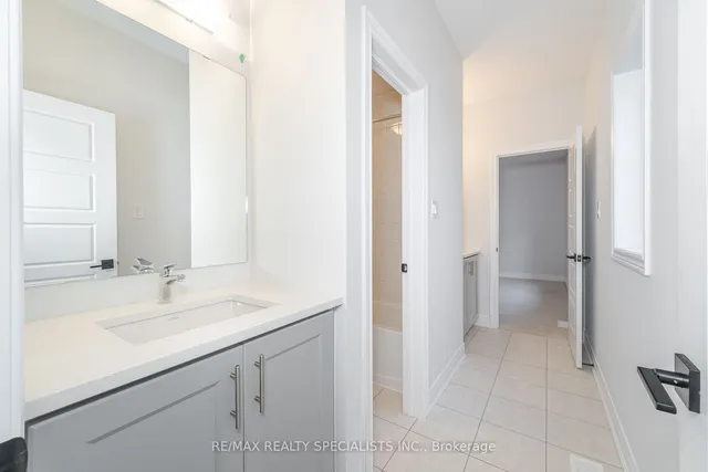 Additional image 30 of 12 Bosworth St