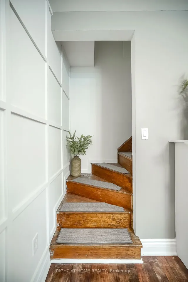 Additional image 34 of 108 King St