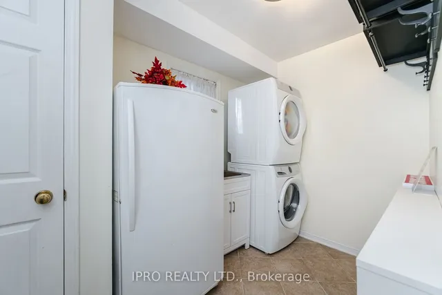 Additional image 13 of 1615 Sir Monty's Dr