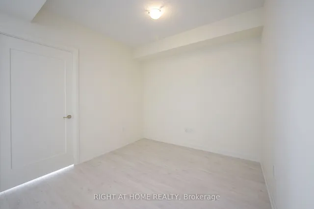 Additional image 13 of 509 Dundas St Unit 605