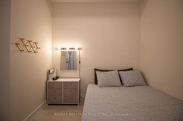 Additional image 8 of 2481 Taunton Rd Unit 209