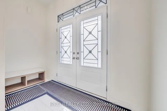 Additional image 5 of 692 Kennedy Circ