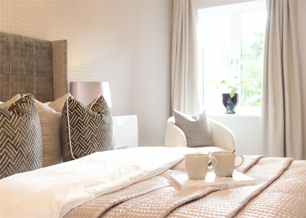 Additional image 5 of Woodcote Valley Road, Purley, CR8