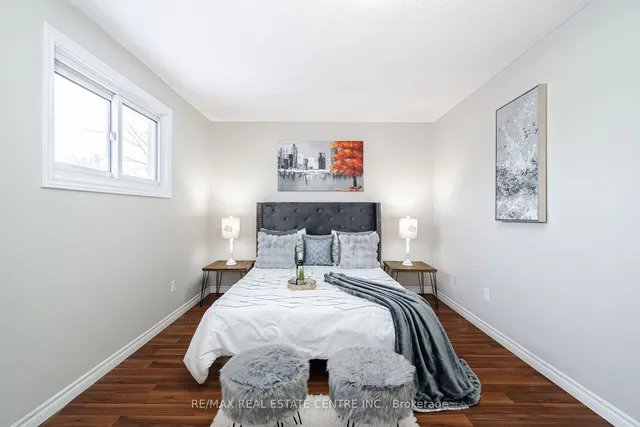 Additional image 20 of 43 Markham Cres