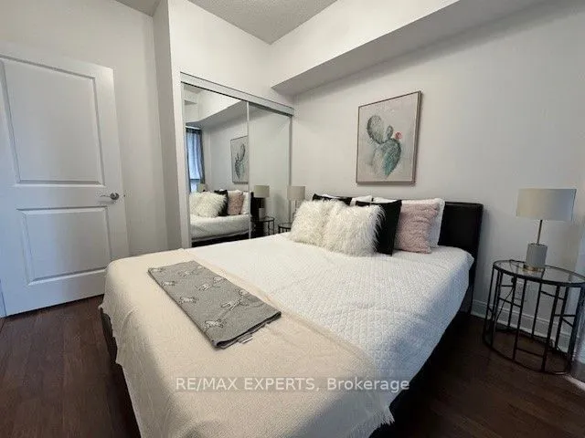 Additional image 15 of 60 Absolute Ave Unit 305