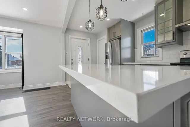 Additional image 7 of 27 Glengrove Ave