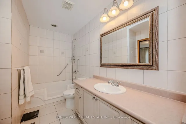 Additional image 19 of 924 Lovingston Cres