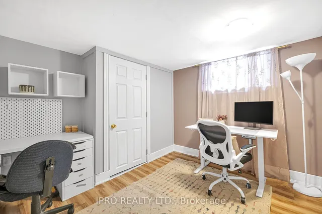 Additional image 28 of 179 Bond St