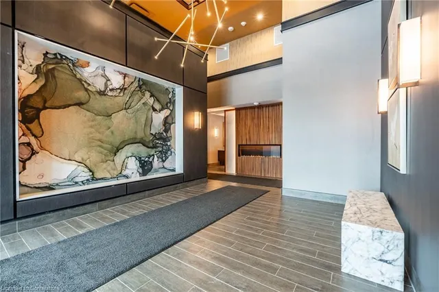 Additional image 3 of 470 Dundas St Unit 518