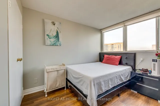 Additional image 26 of 3700 Kaneff Cres Unit 1412