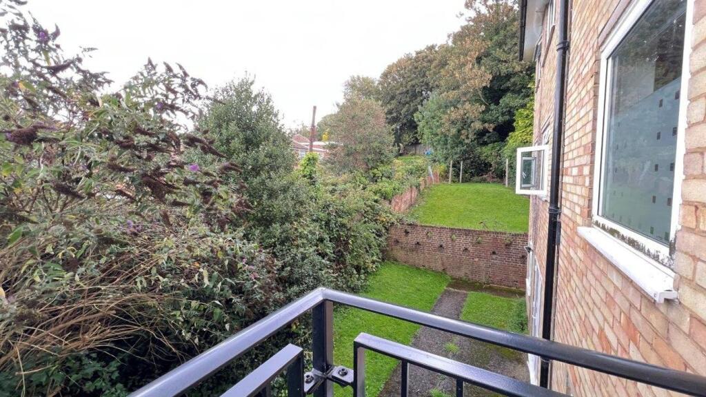 Additional image 15 of Dymchurch House, Canterbury Ref - 3149