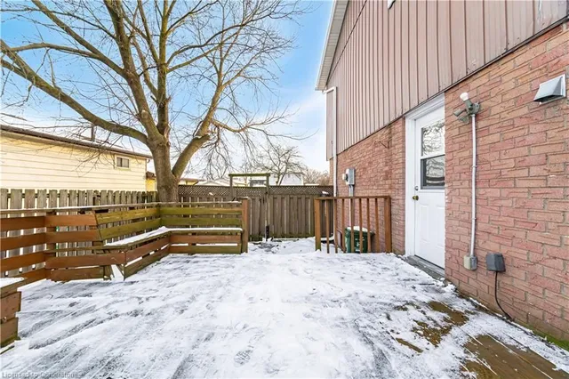 Additional image 39 of 43 Markham Cres