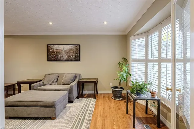 Additional image 15 of 106 Rushdale Dr