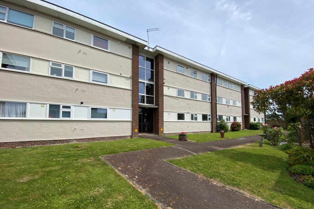 Lord Warden Avenue, Walmer, CT14