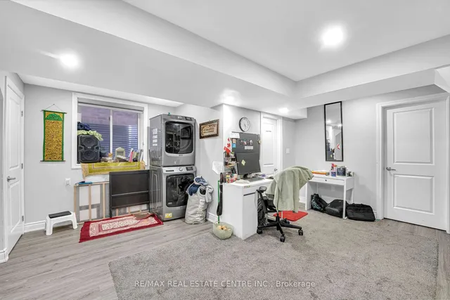 Additional image 34 of 418 Ramsey Pl