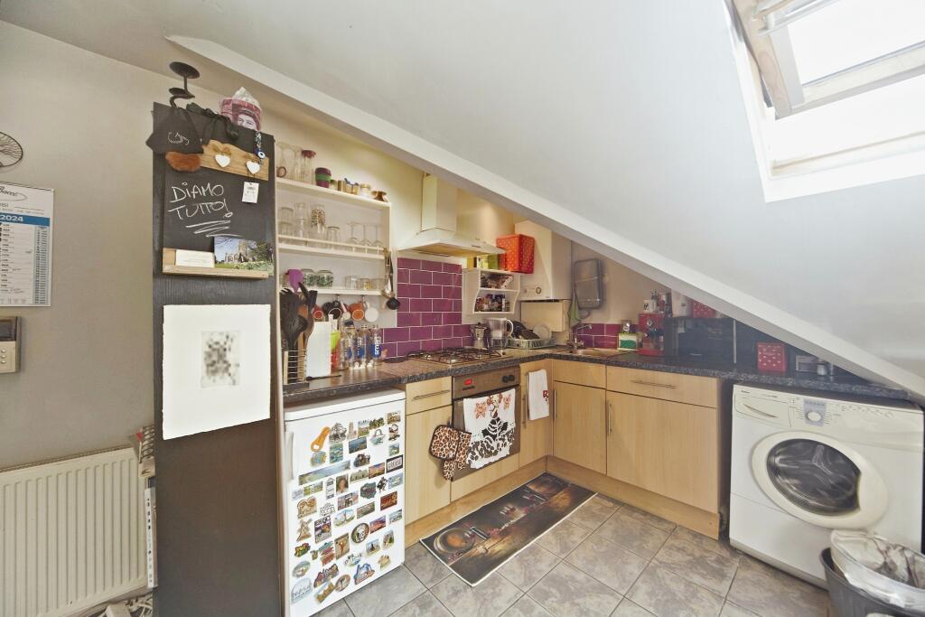 Additional image 2 of 5 Norbury Avenue, Thornton Heath, CR7