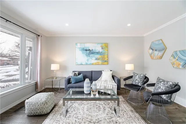 Additional image 10 of 43 Markham Cres