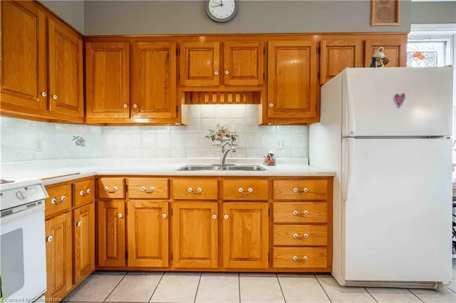 Additional image 20 of 206 Fairleigh Ave